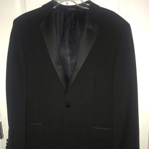 Wilke Rodriguez modern fit tuxedo